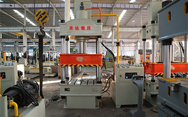 200噸四柱液壓機(jī)價(jià)格多少？