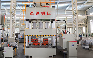 四柱液壓機(jī)的工作原理、特點(diǎn)以及應(yīng)用